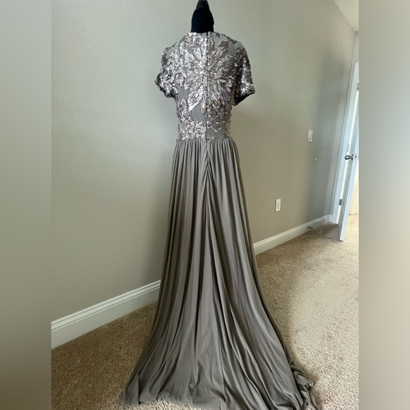 BETSY & ADAMS EVENING DRESS ✨ - Picture 5 of 14